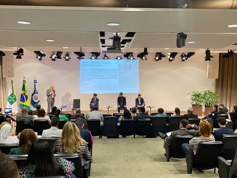 superintendente-de-relacoes-institucionais-da-agir-participa-de-debate-no-seminario-chamamento-publico-e-qualificacao-das-oss-para-o-fortalecimento-do-sus